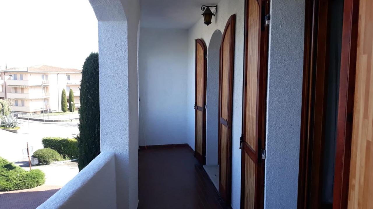 Mattia'S House On Garda Lake ペスキエーラ・デル・ガルダ エクステリア 写真