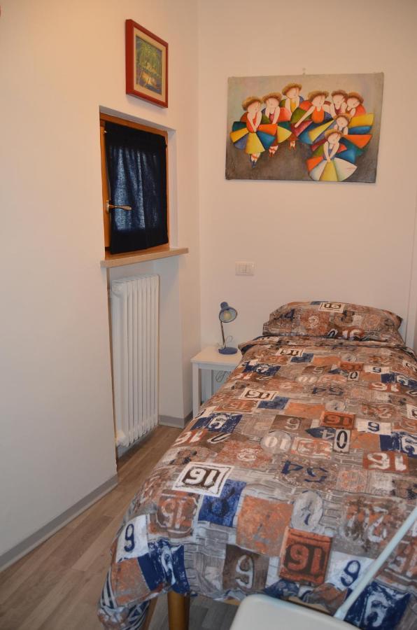 Mattia'S House On Garda Lake ペスキエーラ・デル・ガルダ エクステリア 写真