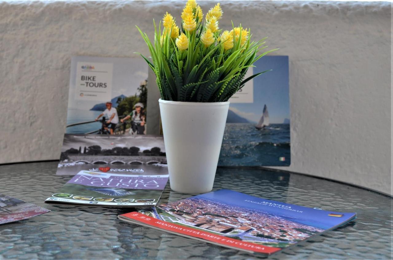 Mattia'S House On Garda Lake ペスキエーラ・デル・ガルダ エクステリア 写真